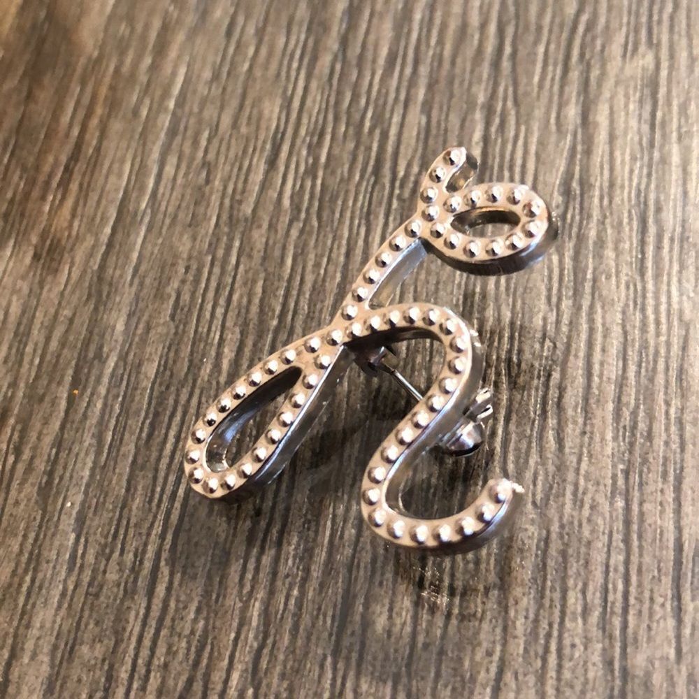 Vintage Lower Case Cursive “h” Initial Pin Silvertone - Picture 2 of 12